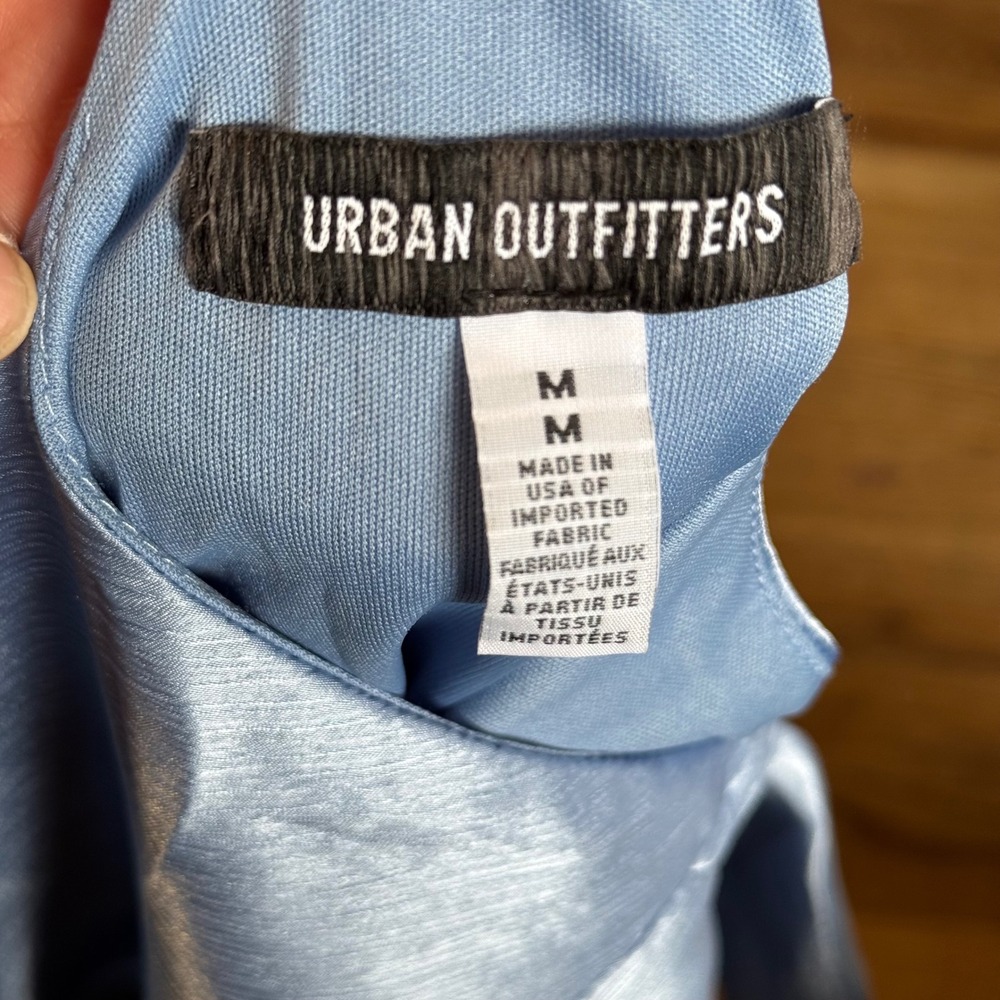 Urban Outfitters Blue Satin Crinkle Mini Slip Dress Strappy Back Size Medium‎ - Picture 2 of 7